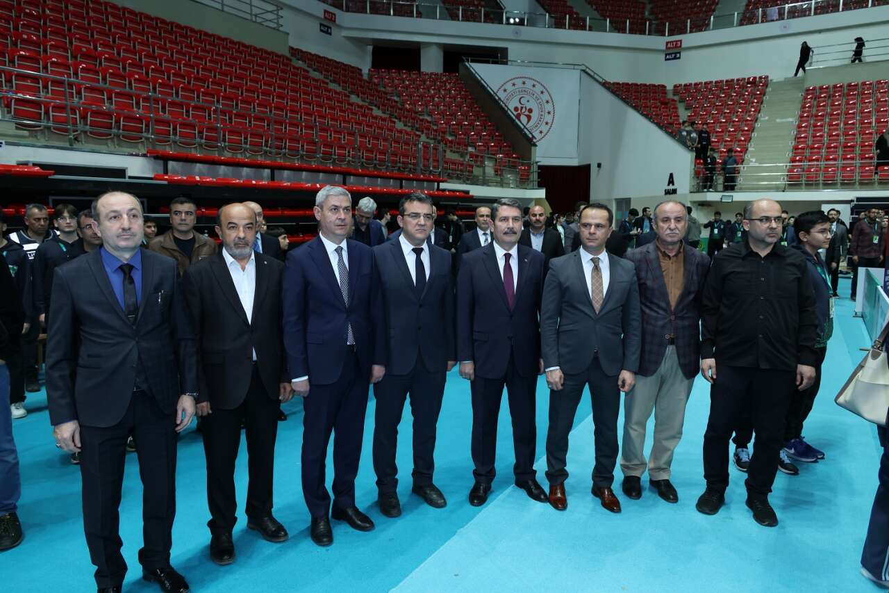 Karatay’da teknoloji rüzgarı! Robofest Konya 2026 büyük heyecanla başladı 11